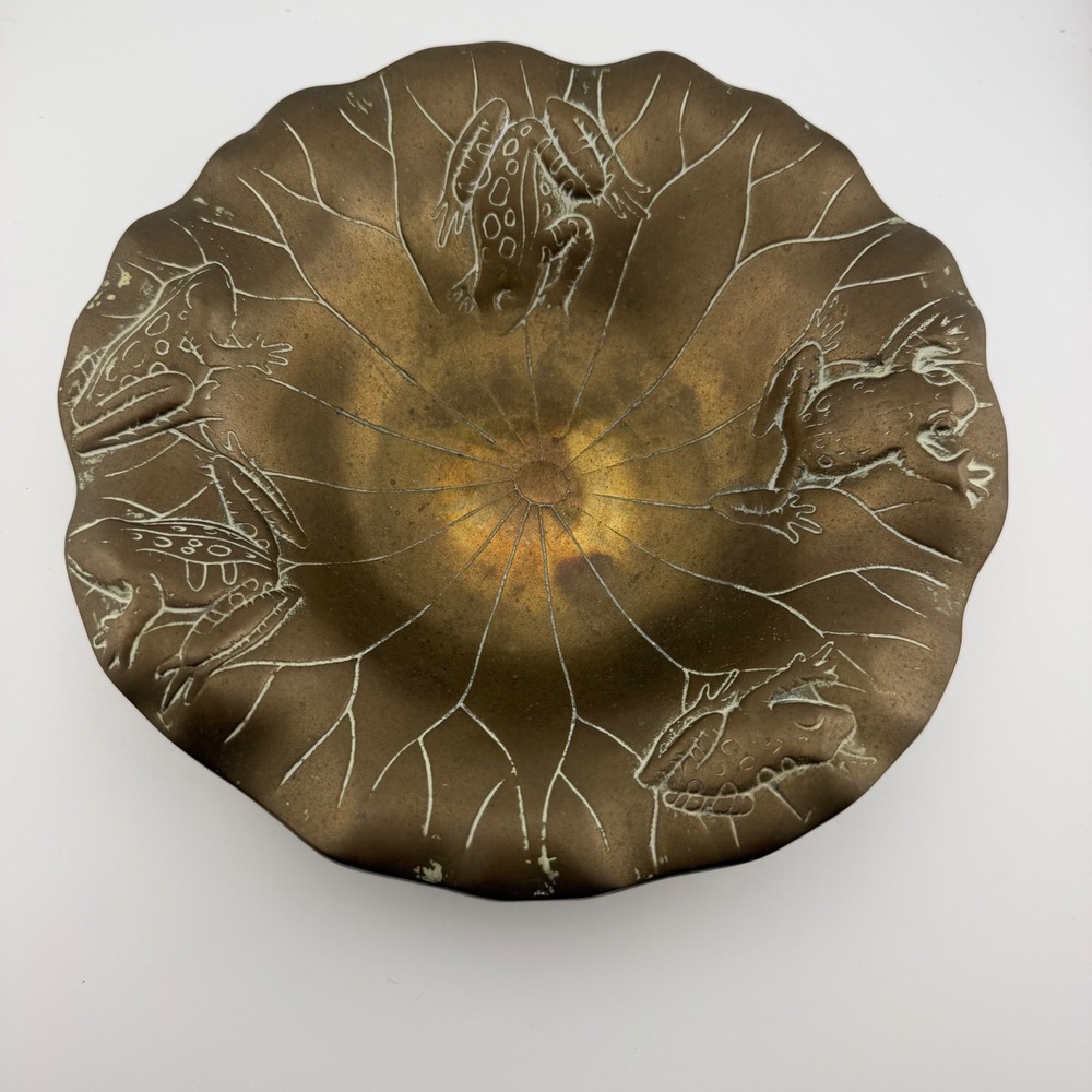 Expressions Frog Lotus Leaf Brass Bowl Bronze Vintage Relief Etched 8x8"